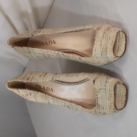 Prada cream and brown Tweed open toe wedge heels size 35.5 size 5.5 - Picture 2 of 9